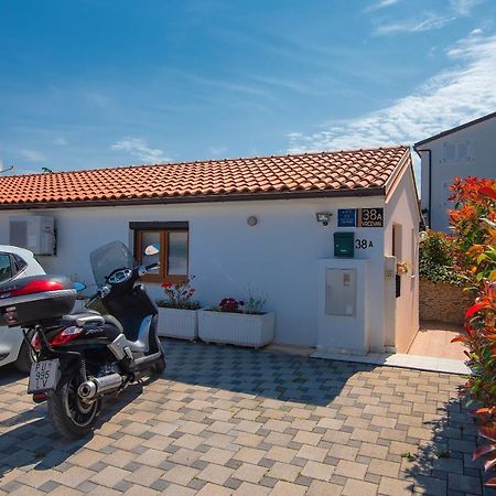 Holiday Home Jasminka 메덜린 외부 사진