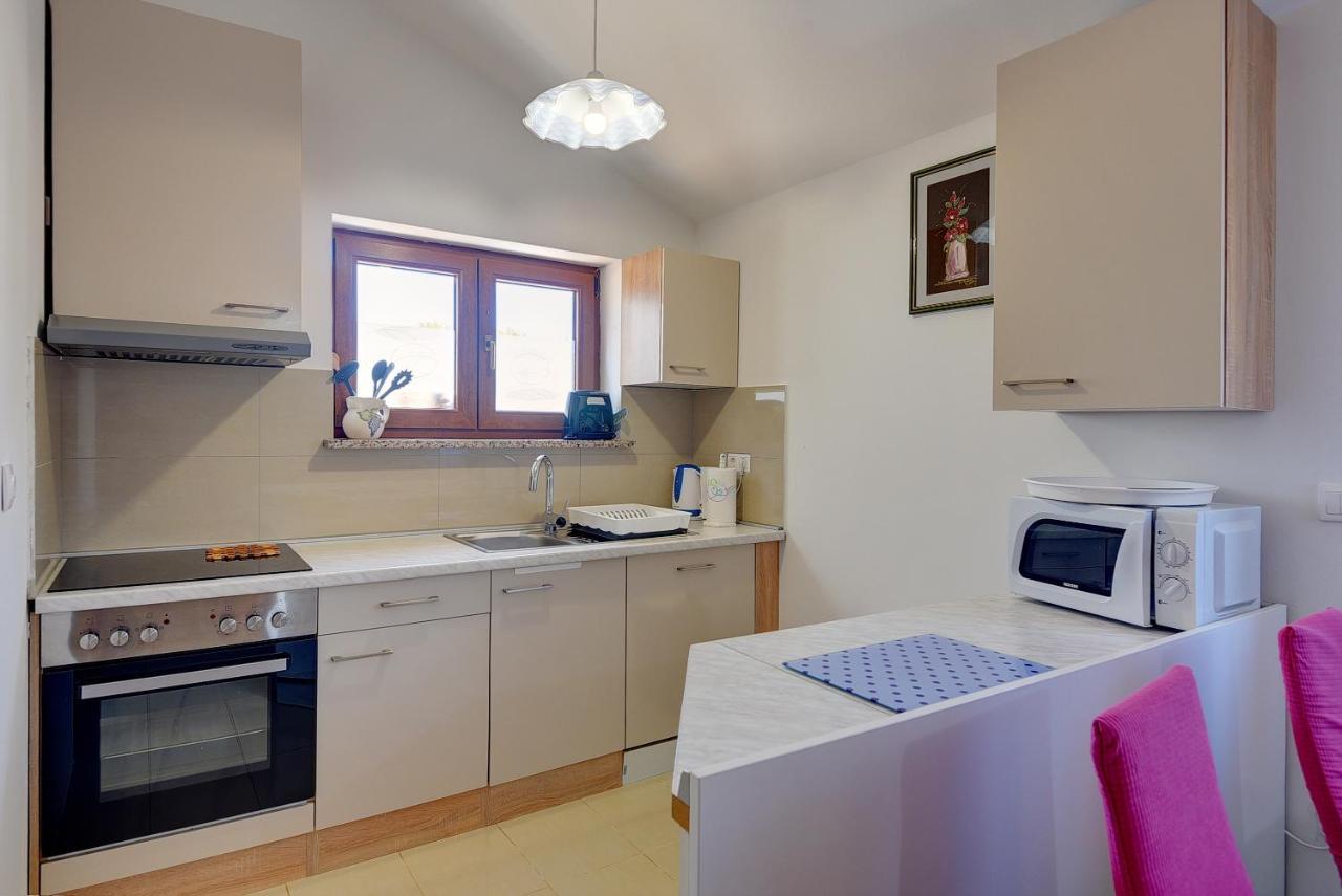 Holiday Home Jasminka 메덜린 외부 사진