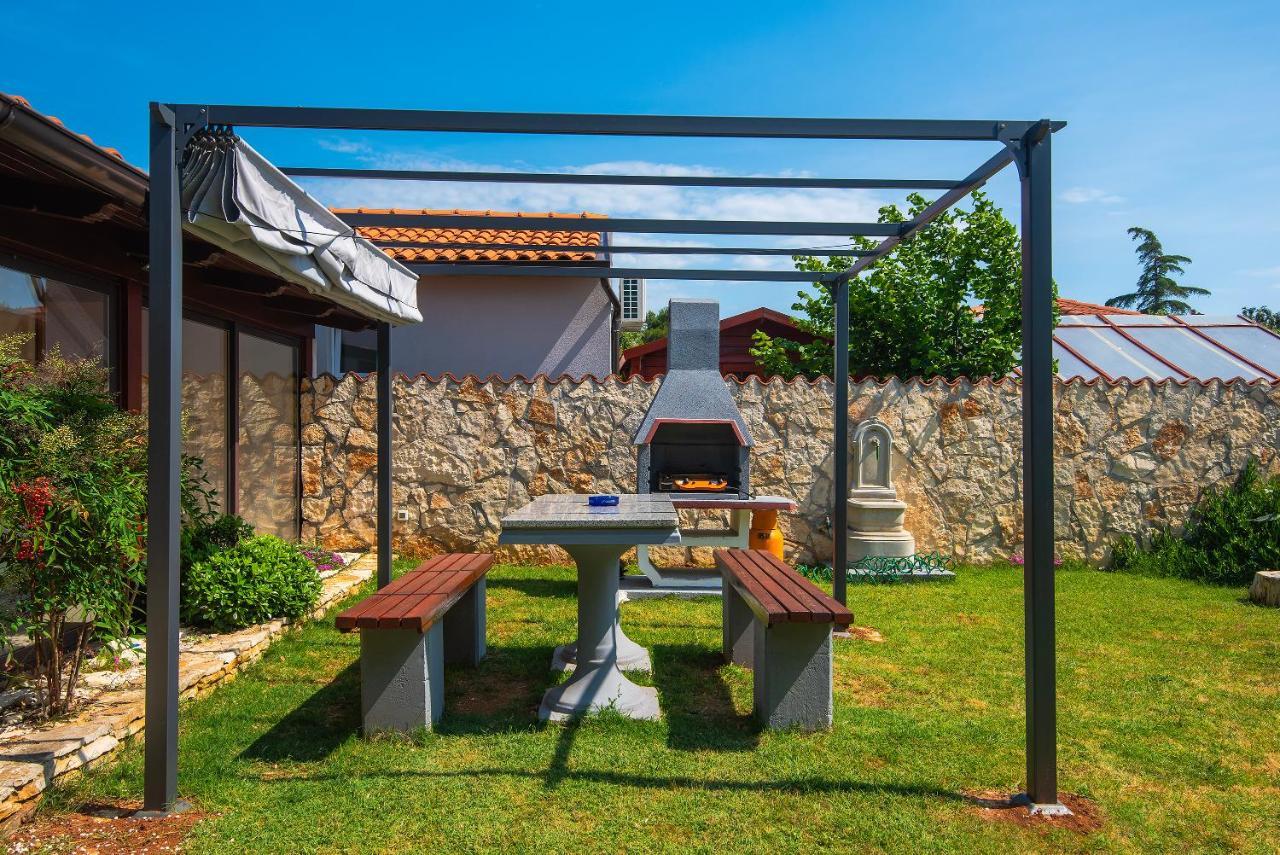 Holiday Home Jasminka 메덜린 외부 사진
