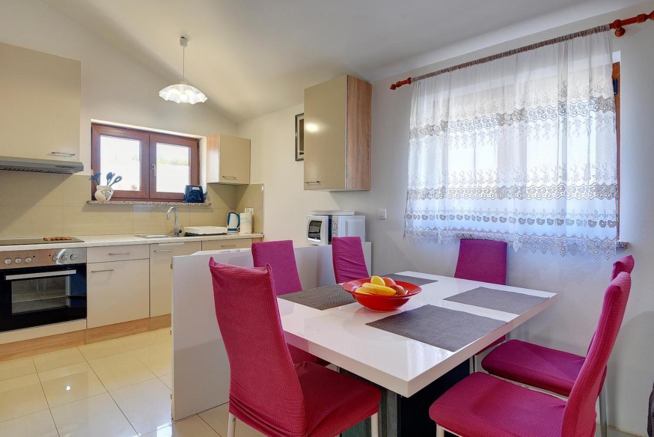 Holiday Home Jasminka 메덜린 외부 사진