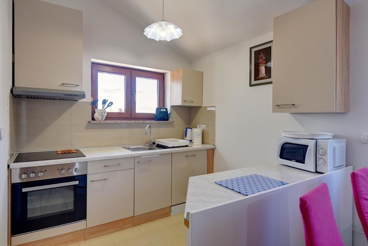 Holiday Home Jasminka 메덜린 외부 사진